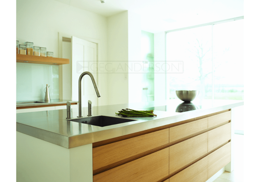 Stainless steel island worktop with 60mm edge profile (edge 7) and integrated single bowl sink