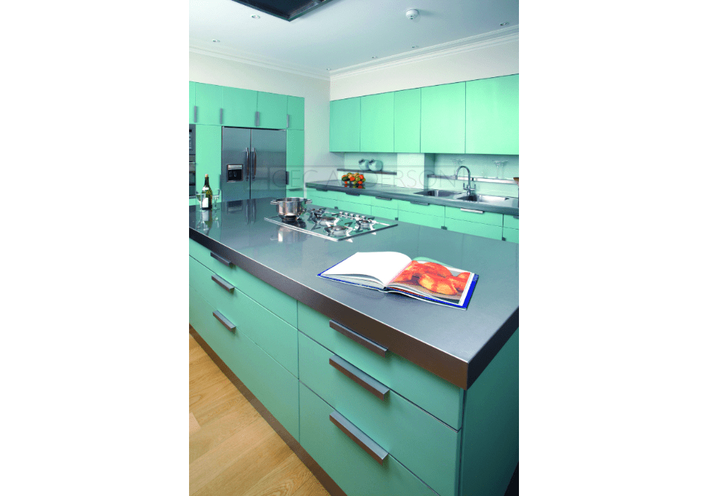 Stainless steel island worktop with 80mm edges and hob insert