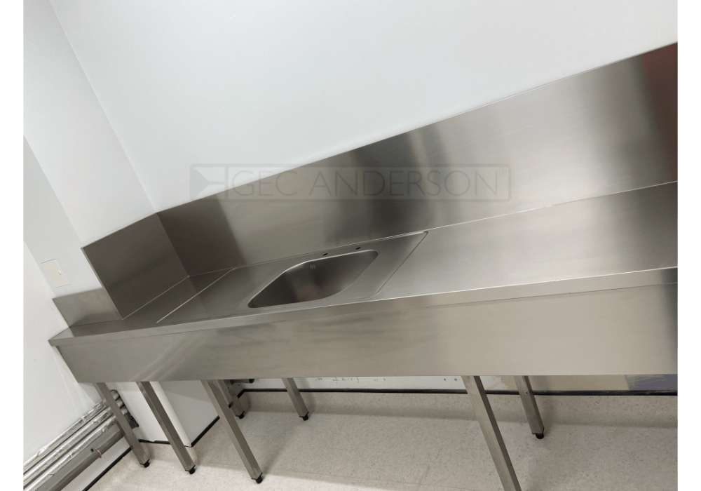 Bespoke sink / worktop with integrated upstand