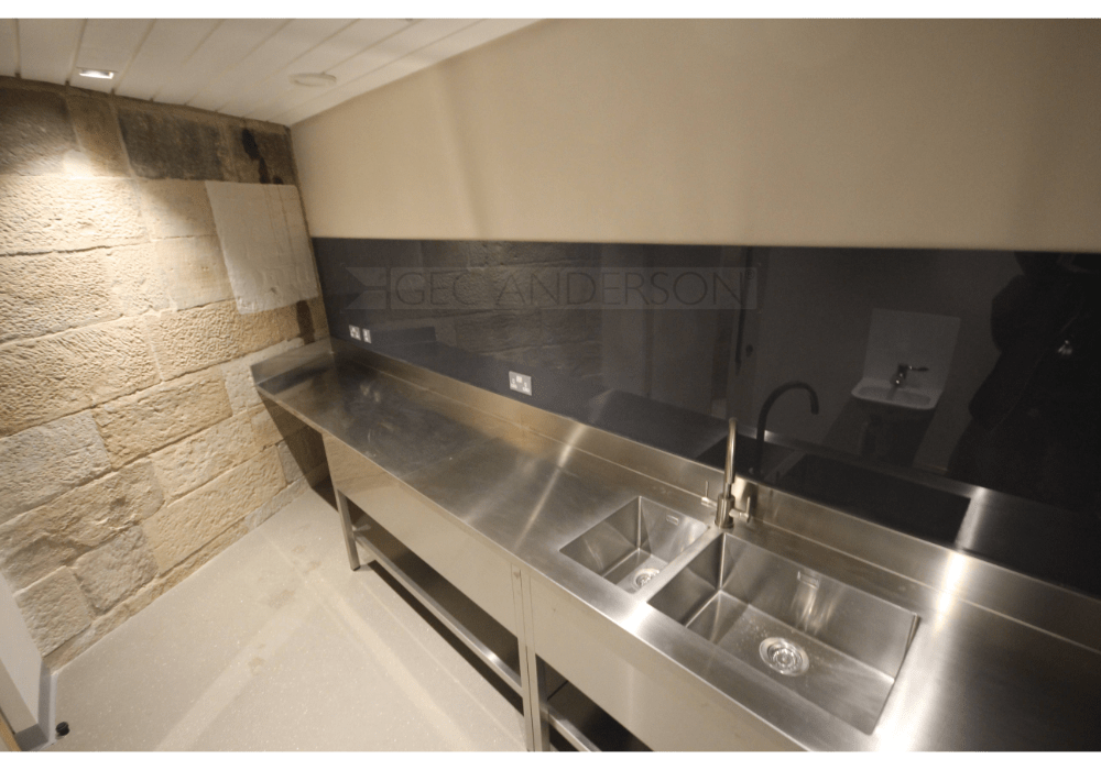 Integrated Series A sink bowls and integral upstand