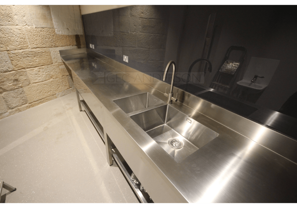Worktop with integrated sinks (Series A)