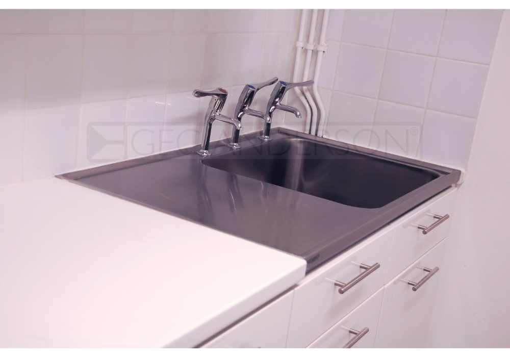 Stainless steel sinktop with integrated sink bowl and lipped edges